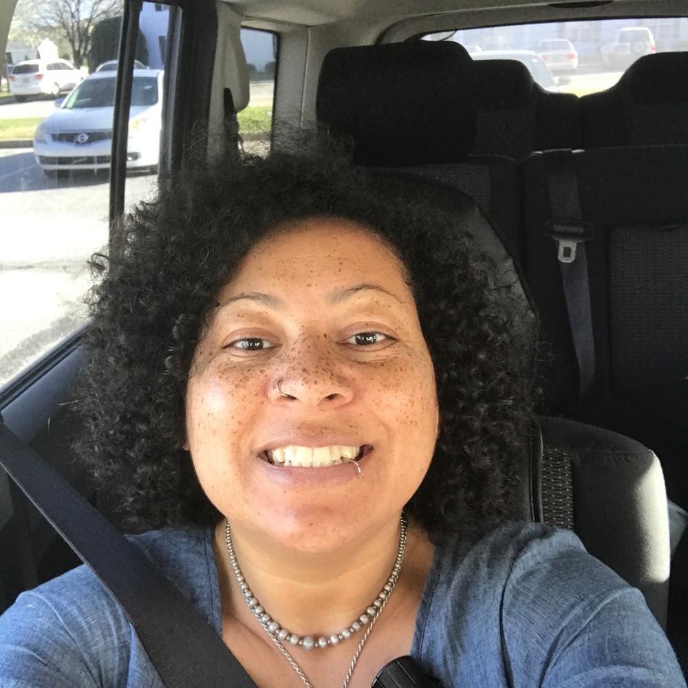 Meet your Posher, Tonia